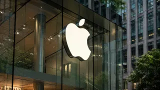 Apple Stock Holds Above $314 as Investors Focus on AI Strategy and Earnings Outlook